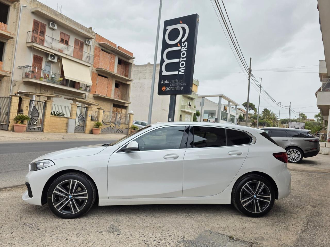 Bmw 118 118d 5p. Advantage