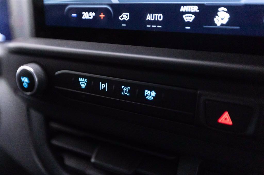 FORD e Transit custom V710 320 64kWh 136cv Trend L1H1 del 2025