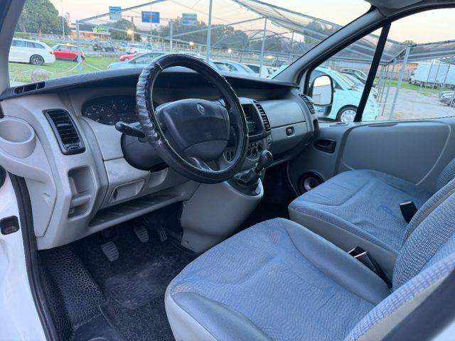 RENAULT Trafic T27 1.9 dCi/100 GANCIO TRAINO