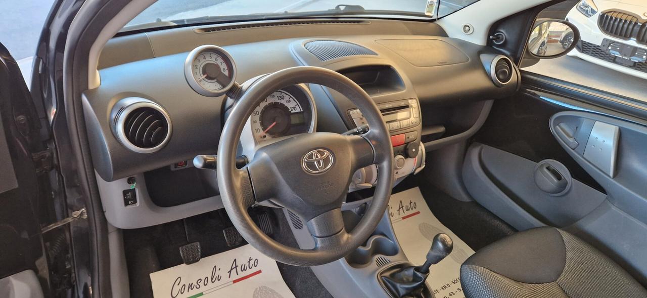 Toyota Aygo 1.0 12V VVT-i 5 porte