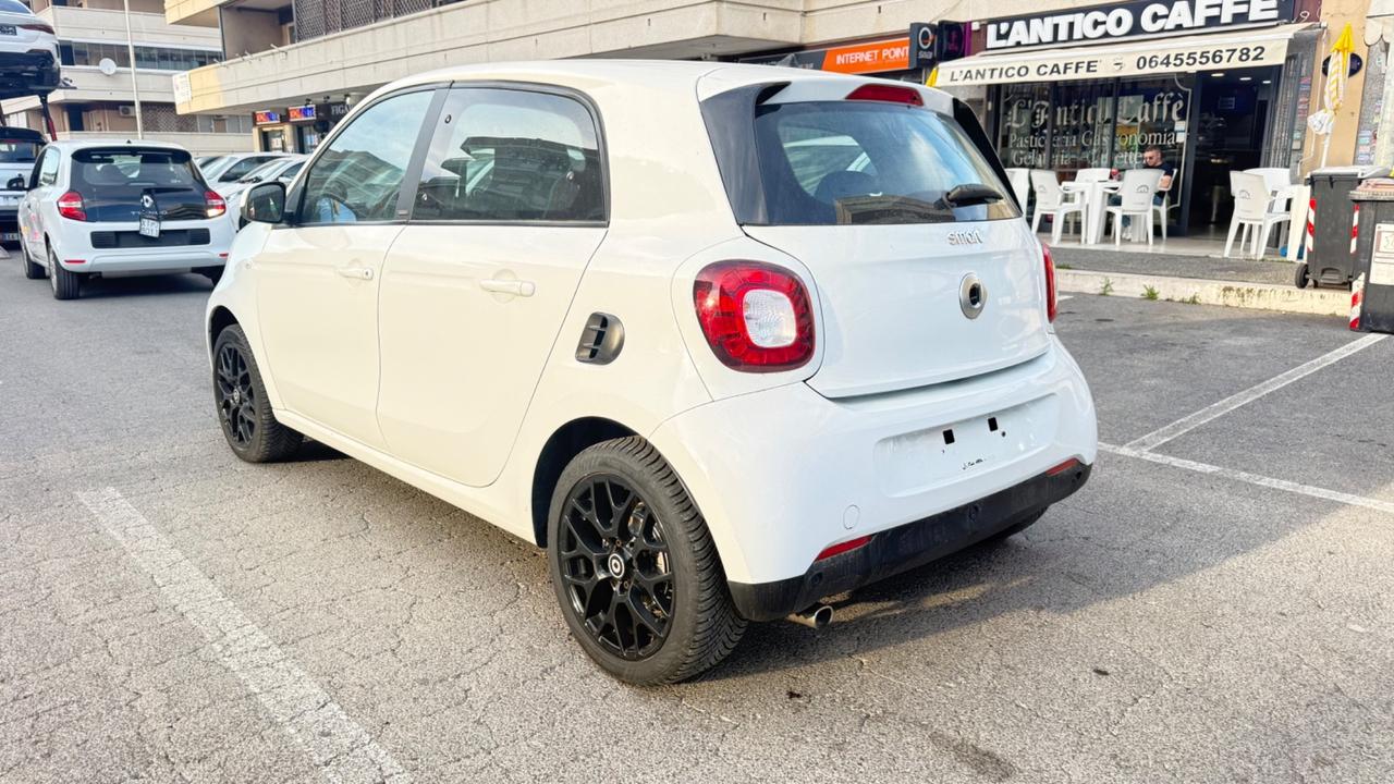 Smart ForFour 70 1.0 twinamic Passion LED PACK SPORT PDC CERCHI 16 BLUETOOTH
