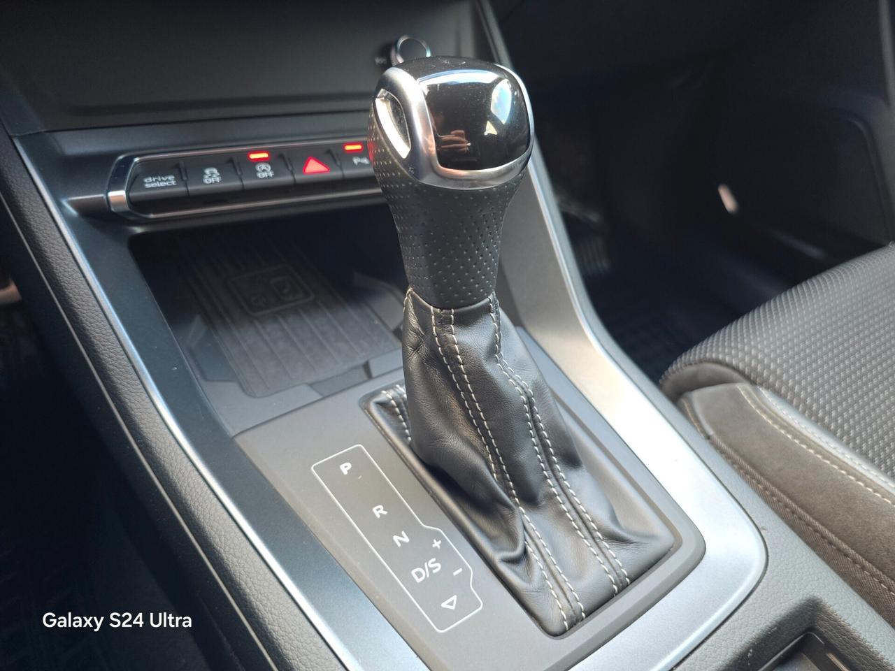 Audi Q3 SPB 35 TDI S tronic S line edition Total Black