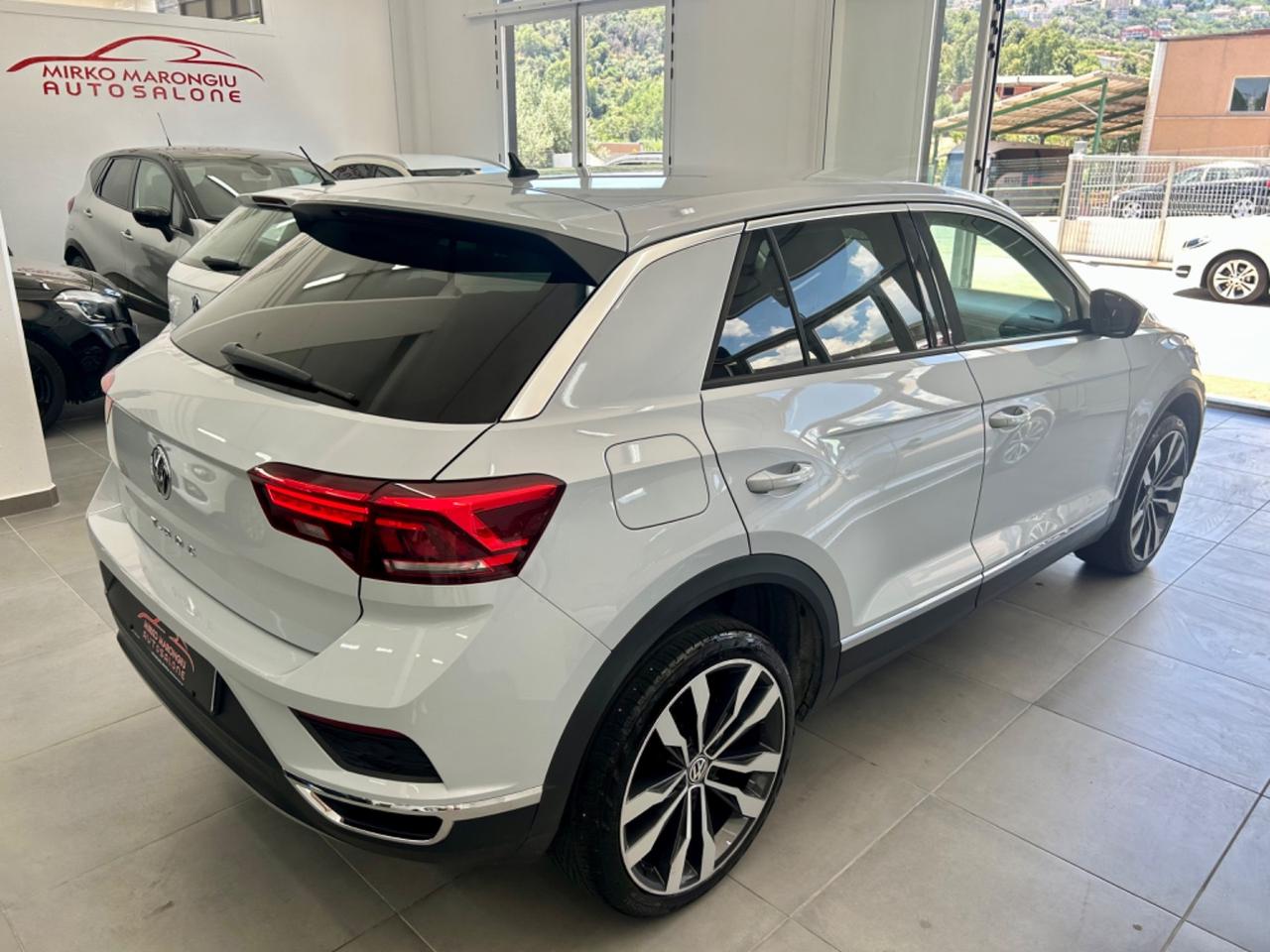 VW T-Roc FULL OPTIONAL finanziabile