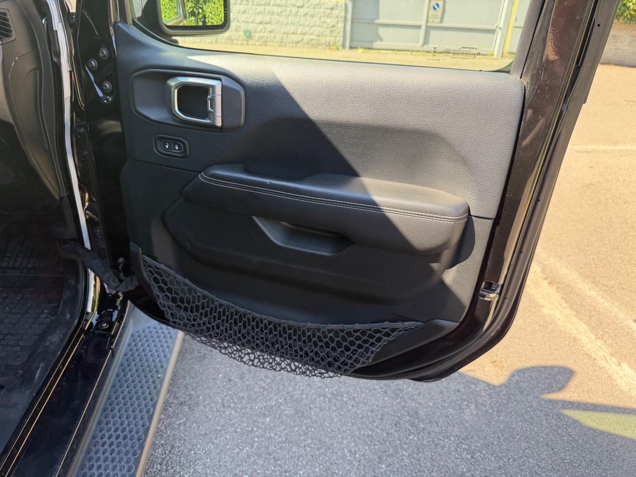 Jeep Wrangler 2.2 CRDi Sahara #11582