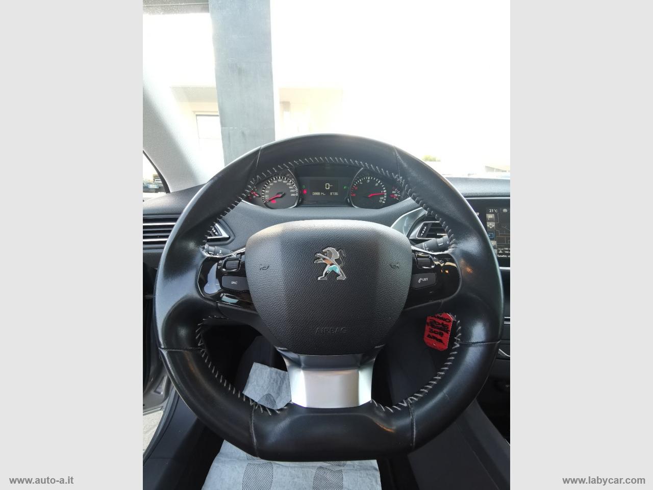 PEUGEOT 308 BlueHDi 120 S&S Business