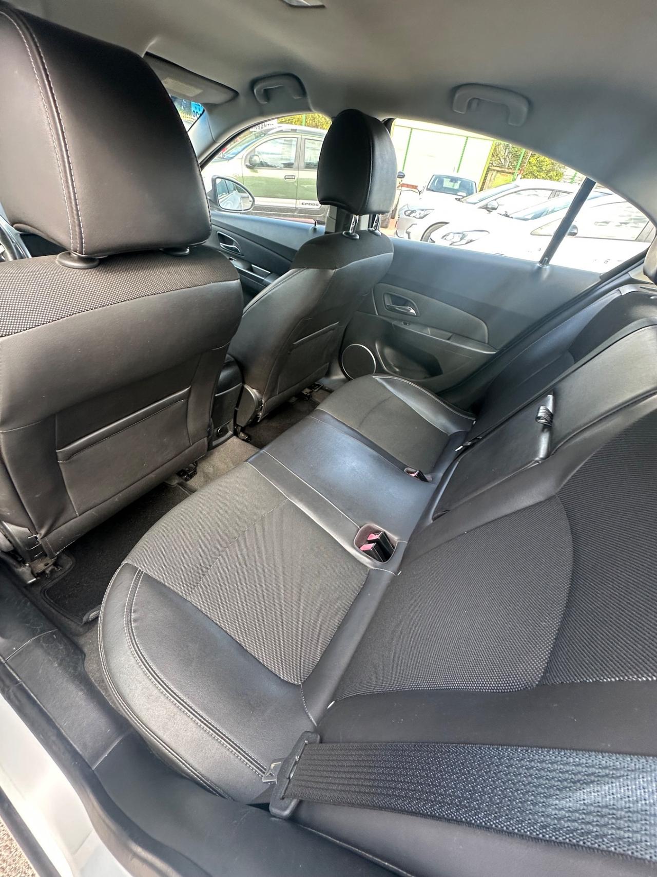 Chevrolet Cruze 1.7 Diesel 4 porte LT