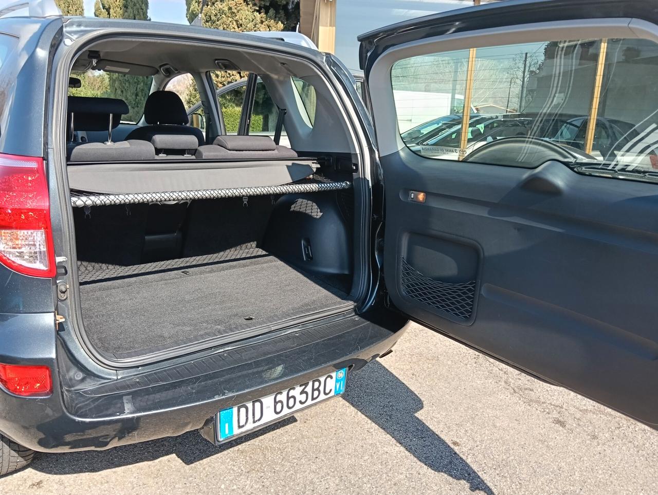 Toyota RAV 4 RAV4 2.2 D-4D 136 CV