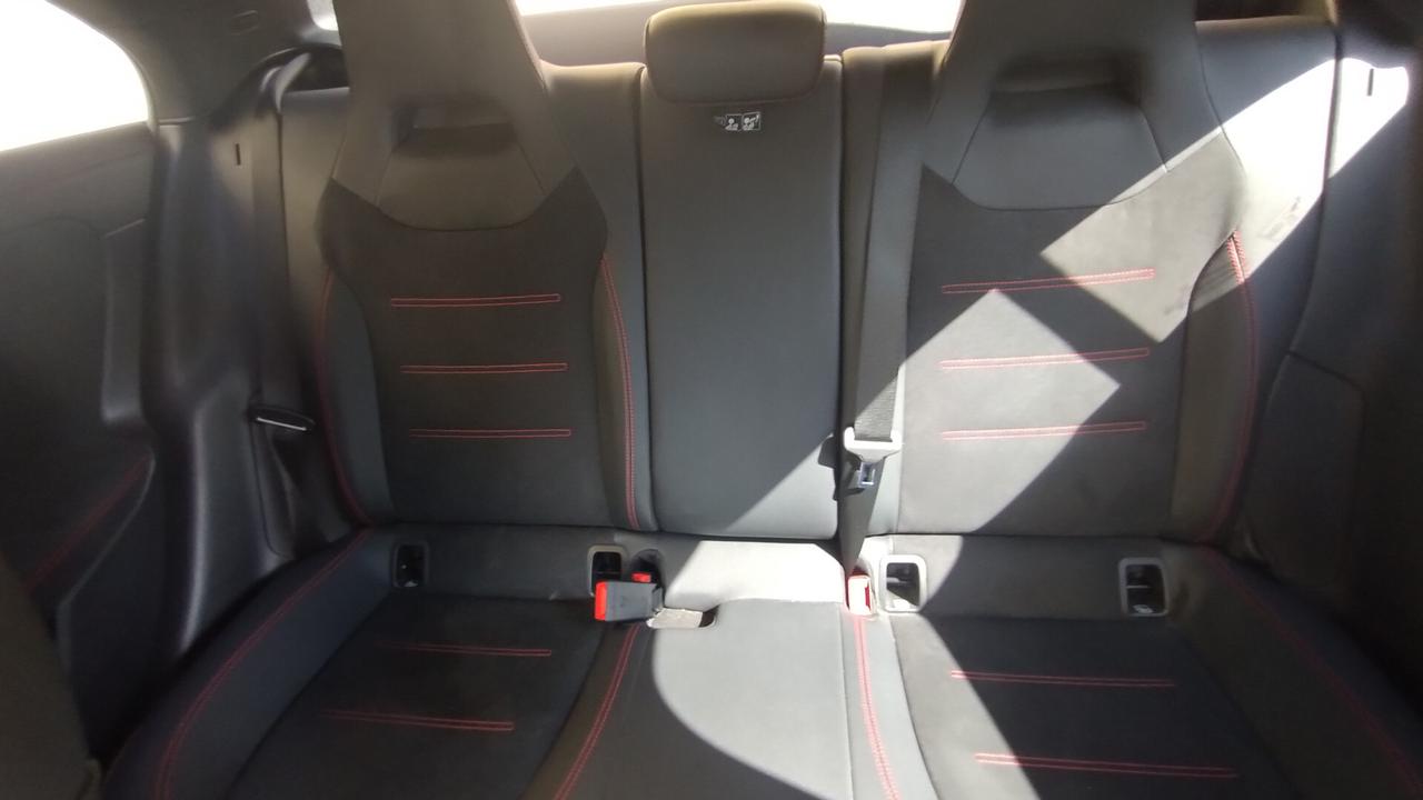 Mercedes-benz CLA 250 e hybrid EQ Premium