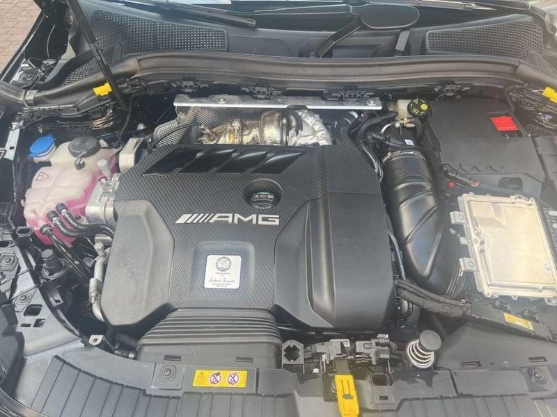 Mercedes-Benz GLA 45 S AMG 4Matic Racing Collection