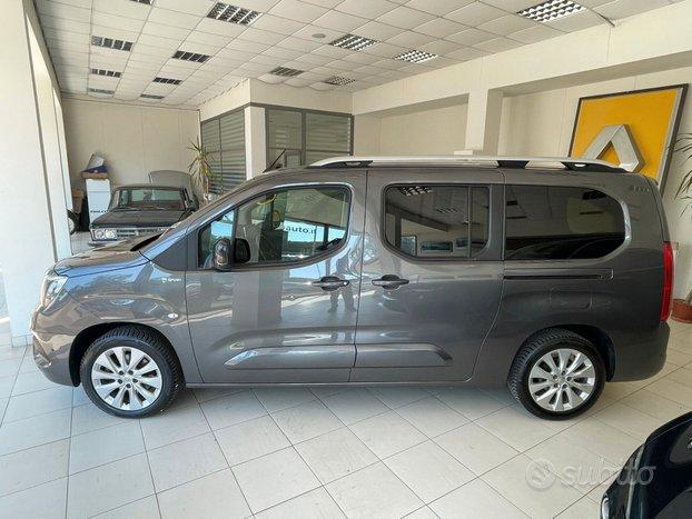 Opel Combo TRASPORTO DISABILI PIANALE RIBASSATO
