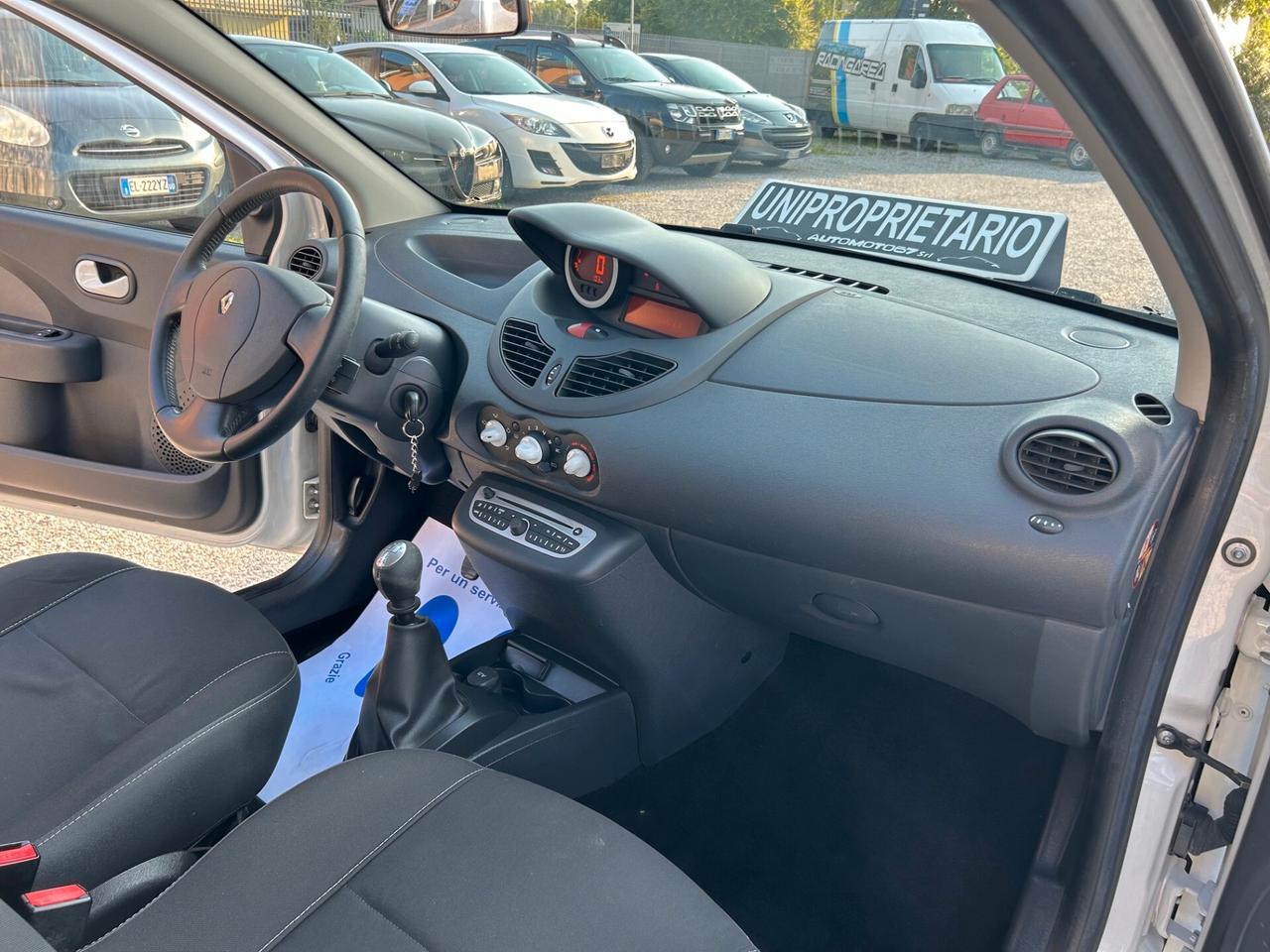 Renault Twingo 1.2 16V -UNIPROPRIETARIO-NEOPATENTATI