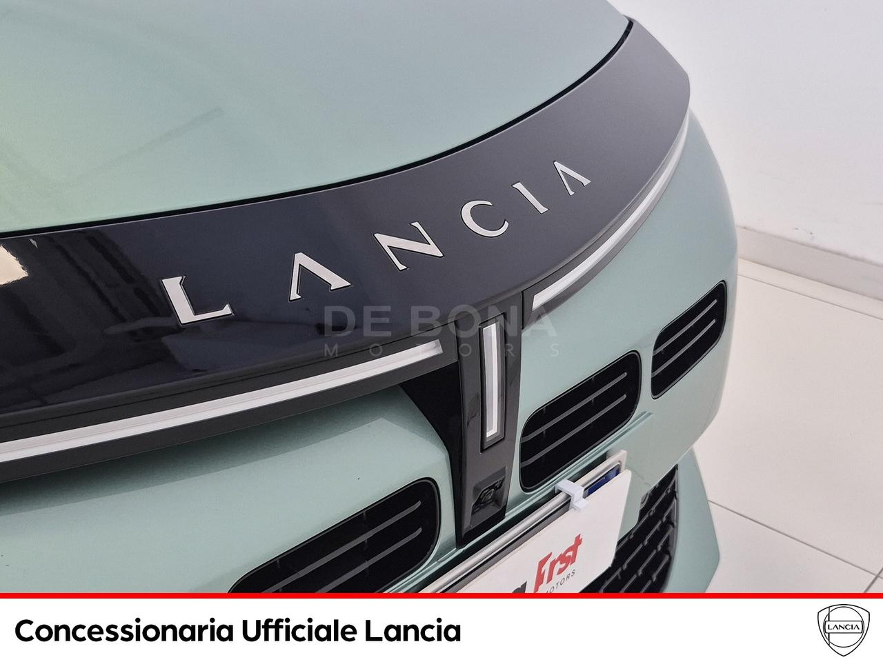 Lancia Ypsilon 1.2 mhev edizione cassina e-dct