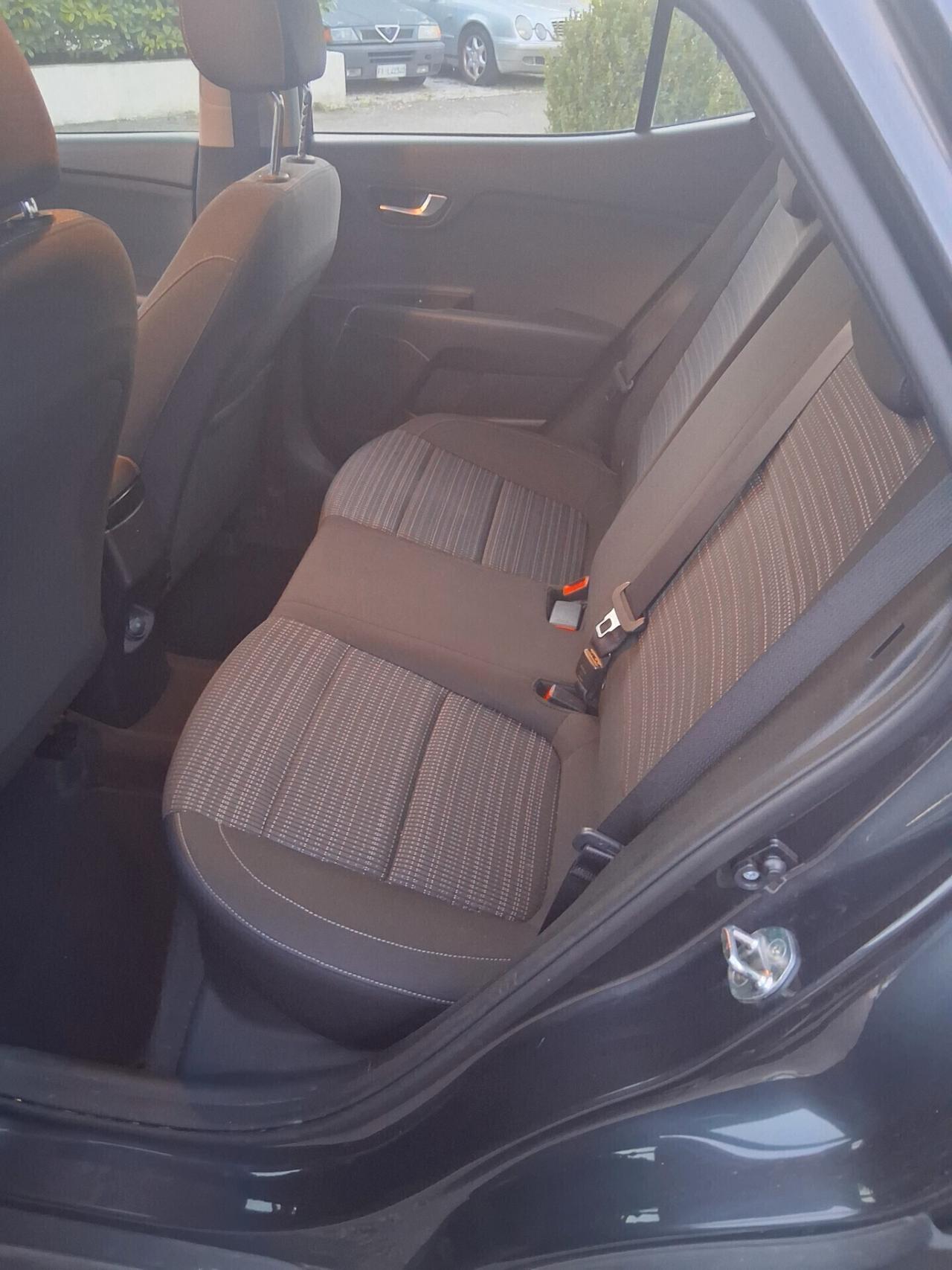 Kia Stonic 1.4 MPI EcoGPL Energy