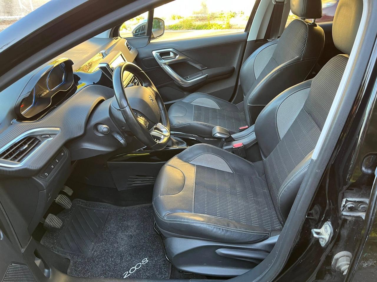 Peugeot 2008 1.6 e-HDi 92CV Stop&Start Allure
