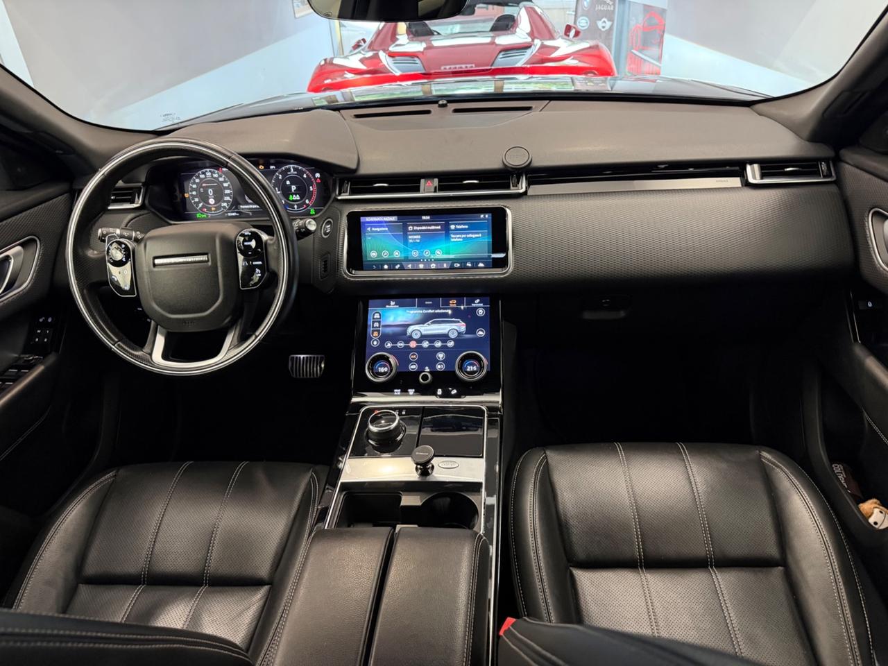 LAND ROVER RANGE ROVER VELAR (2017) RANGE ROVER VELAR 2.0D I4 240 CV R-DYNAMIC HSE (177 KW) Valore di listino: € 86200