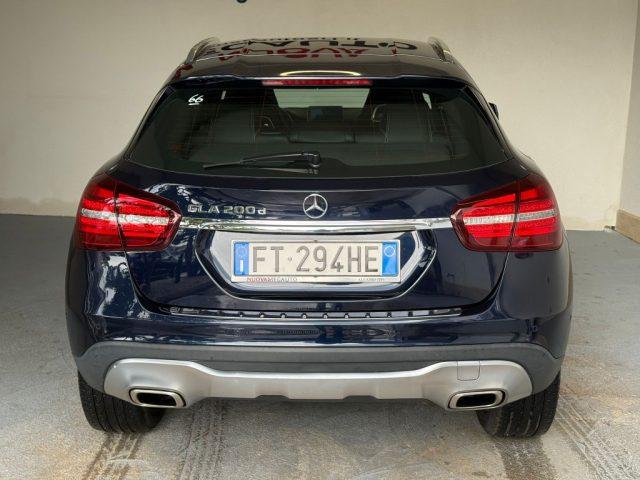 MERCEDES-BENZ GLA 200 d Automatic 4Matic Sport