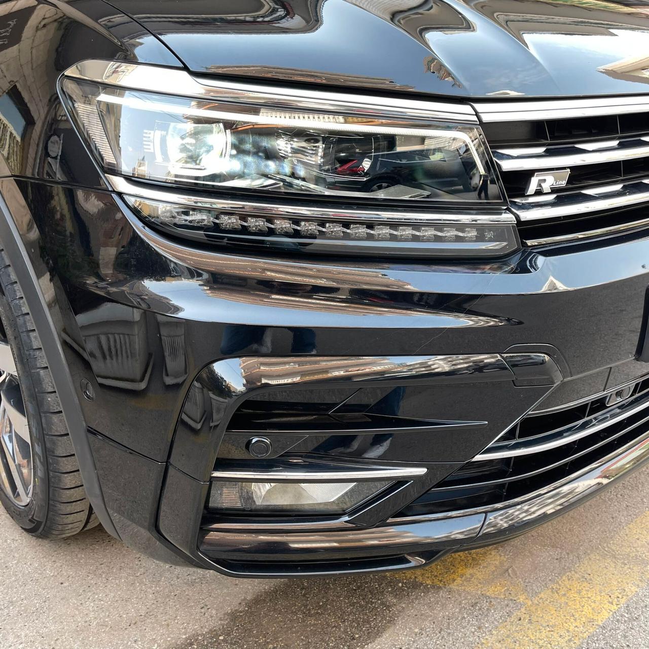 Volkswagen Tiguan 2.0 Bi-TDI 240cv DSG 4motion R-Line