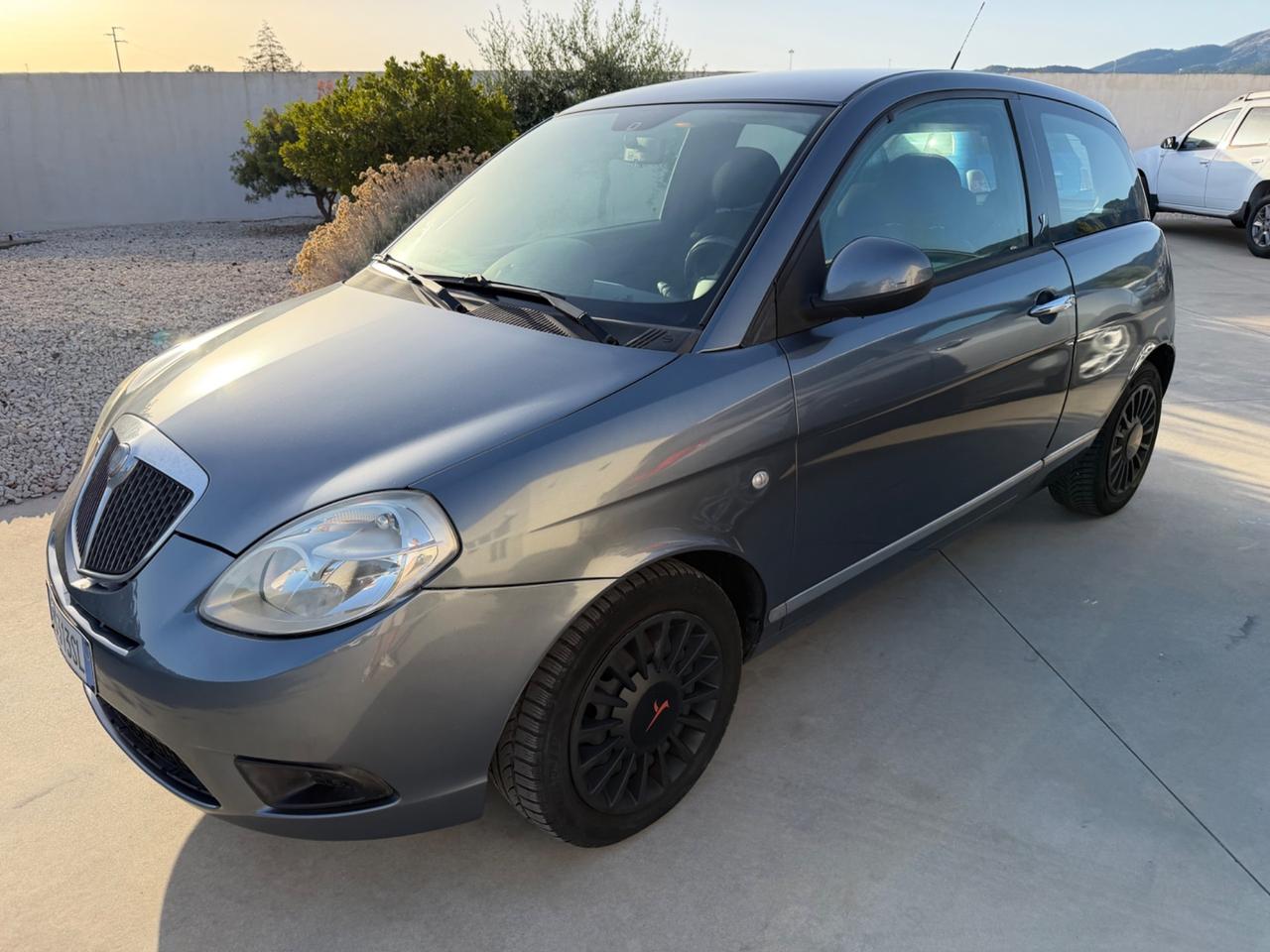 Lancia Ypsilon 1.2 benzina 44 kw 2010