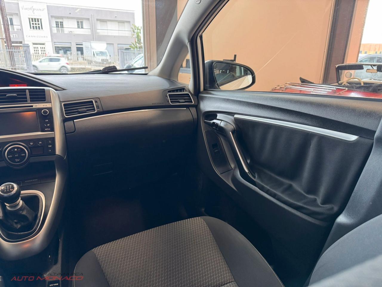 Toyota Verso 1.6 D-4D 110cv 2015