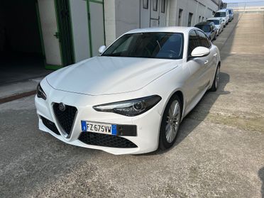 Alfa Romeo Giulia 2.2 Turbodiesel 180 CV AT8 Business Sport Launch Ed.