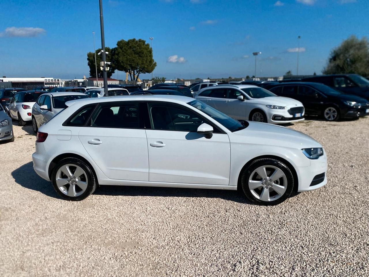 Audi A3 SPB 1.6 TDI clean diesel Business