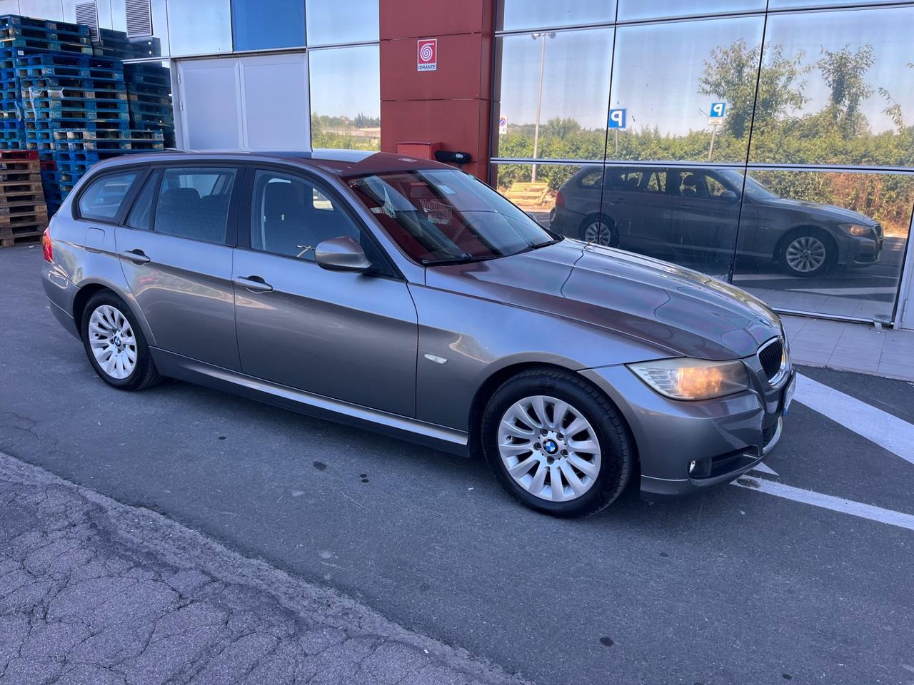 Bmw 320 320d cat Touring Attiva