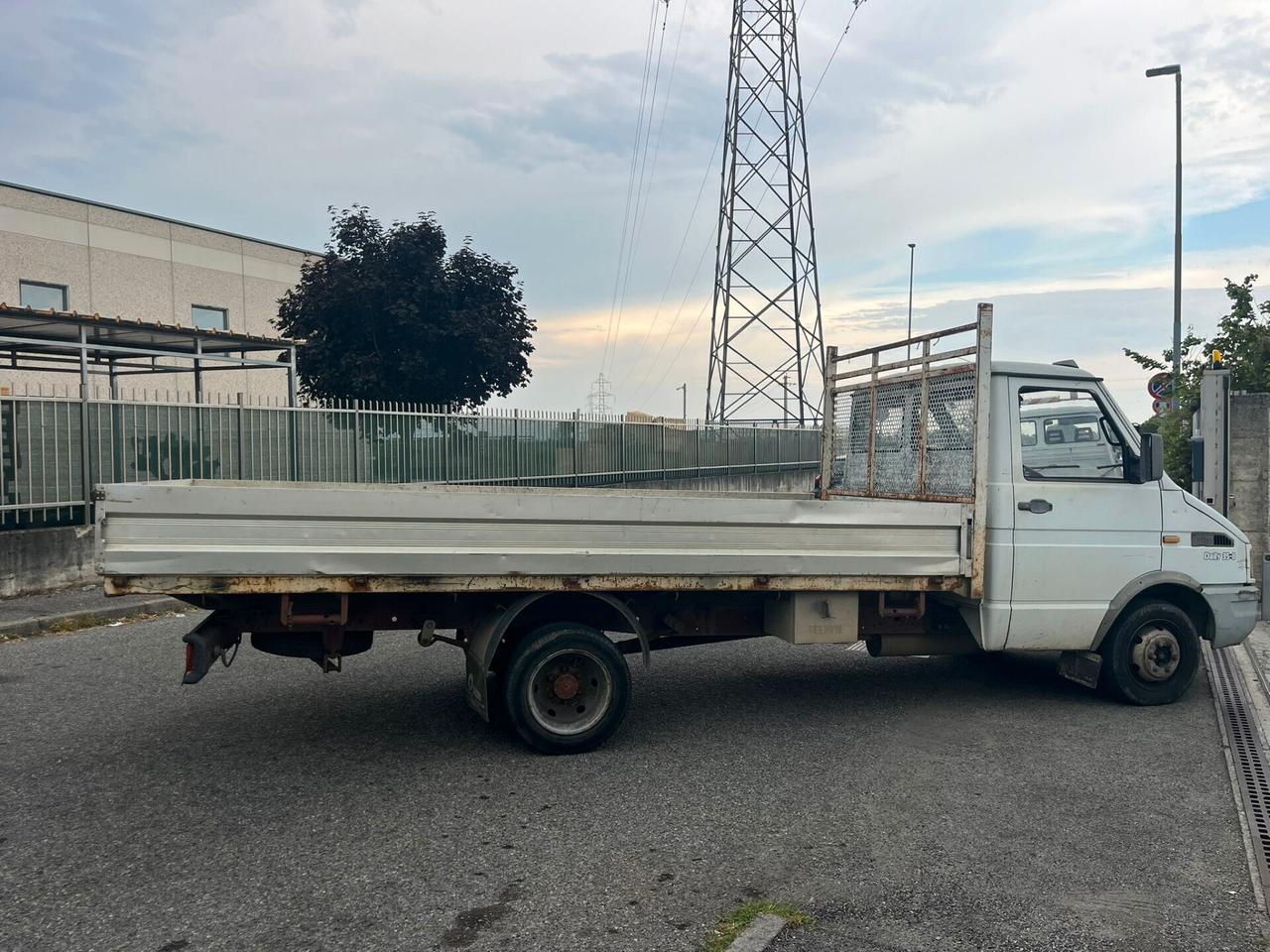 IVECO DAILY 35 CASSONE FISSO 4,55METRI