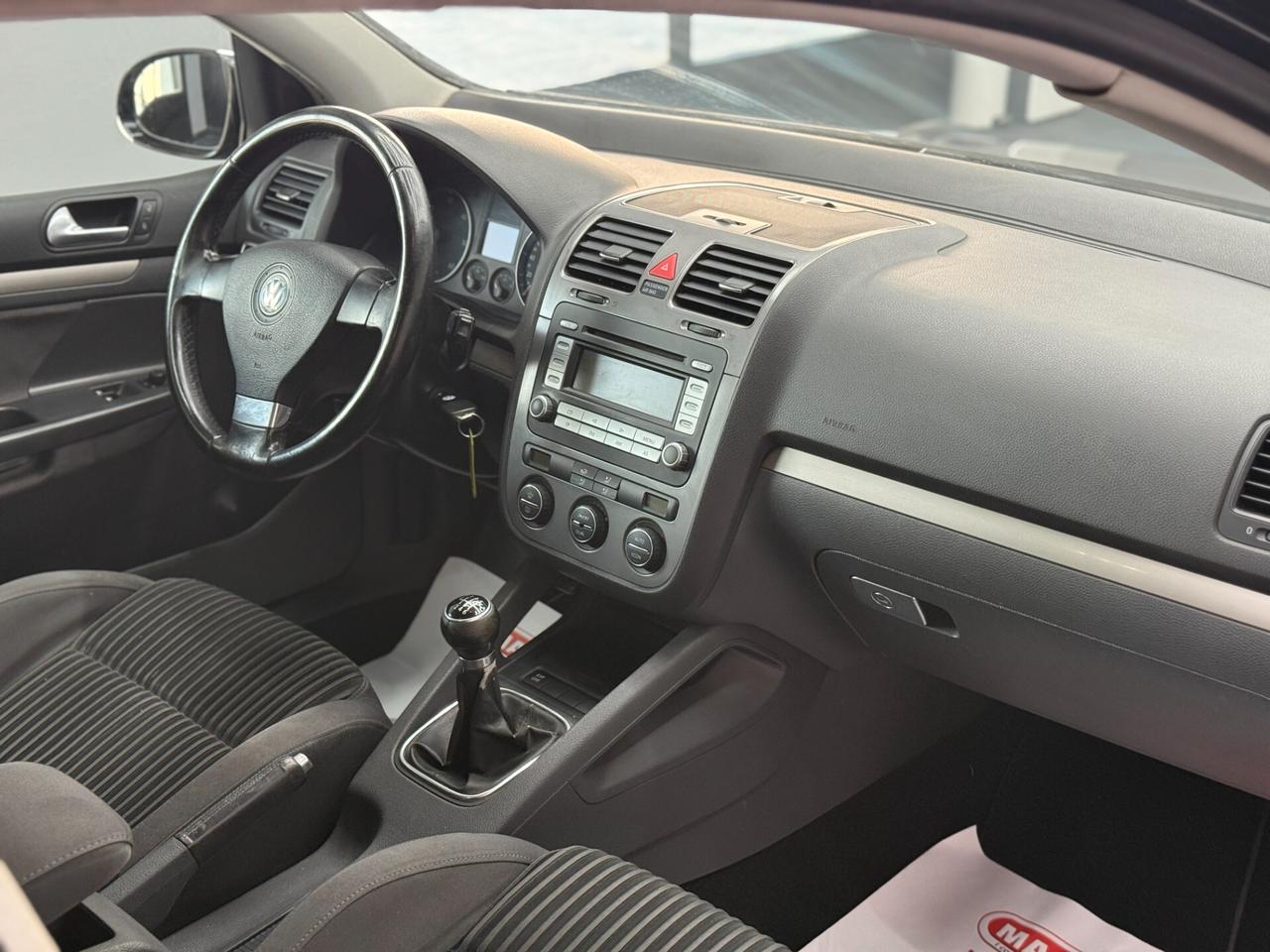 Volkswagen Golf 1.9 TDI 3p. Sportline