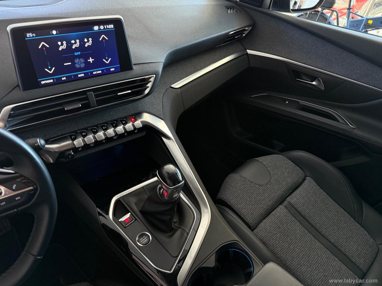 PEUGEOT 5008 BlueHDi 130 S&S Allure