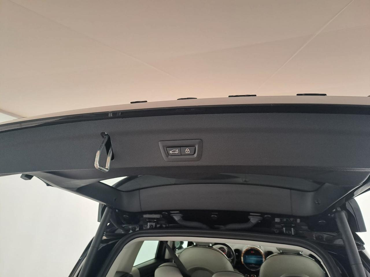 MINI COOPER COUNTRYMAN 1.5 - IVA ESPOSTA