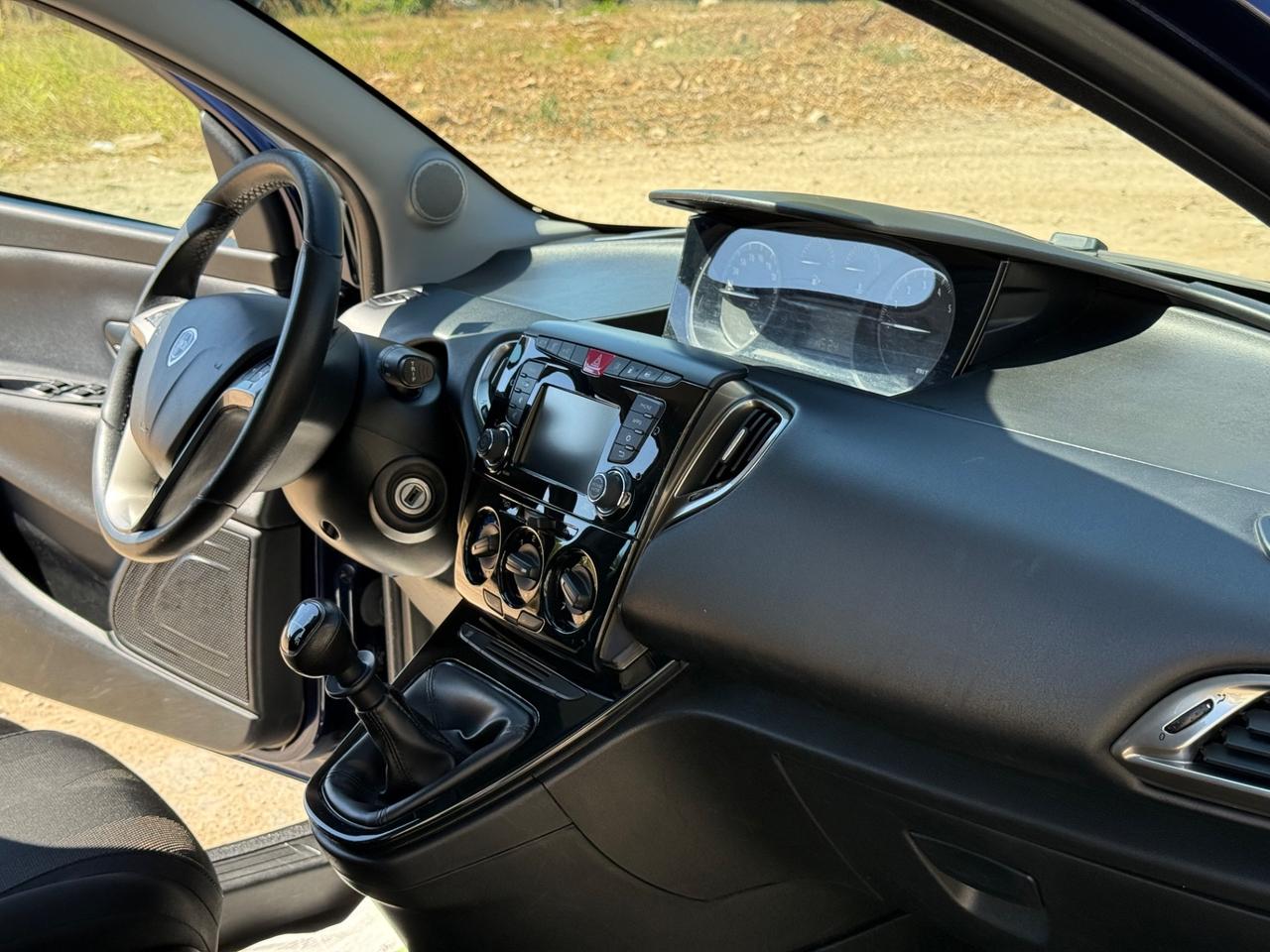 Lancia Ypsilon 1.2 69 CV 5 porte GPL Ecochic Gold