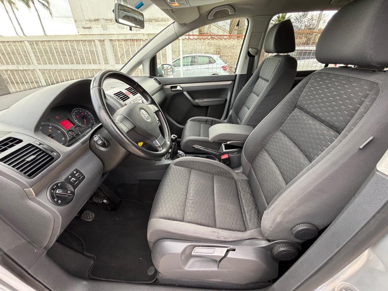 VW TOURAN 2.0 TDI 140CV HIGHLINE