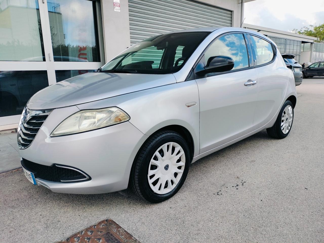 Lancia Ypsilon 1.3 MJT 16V 95 CV 5 porte S&S Gold