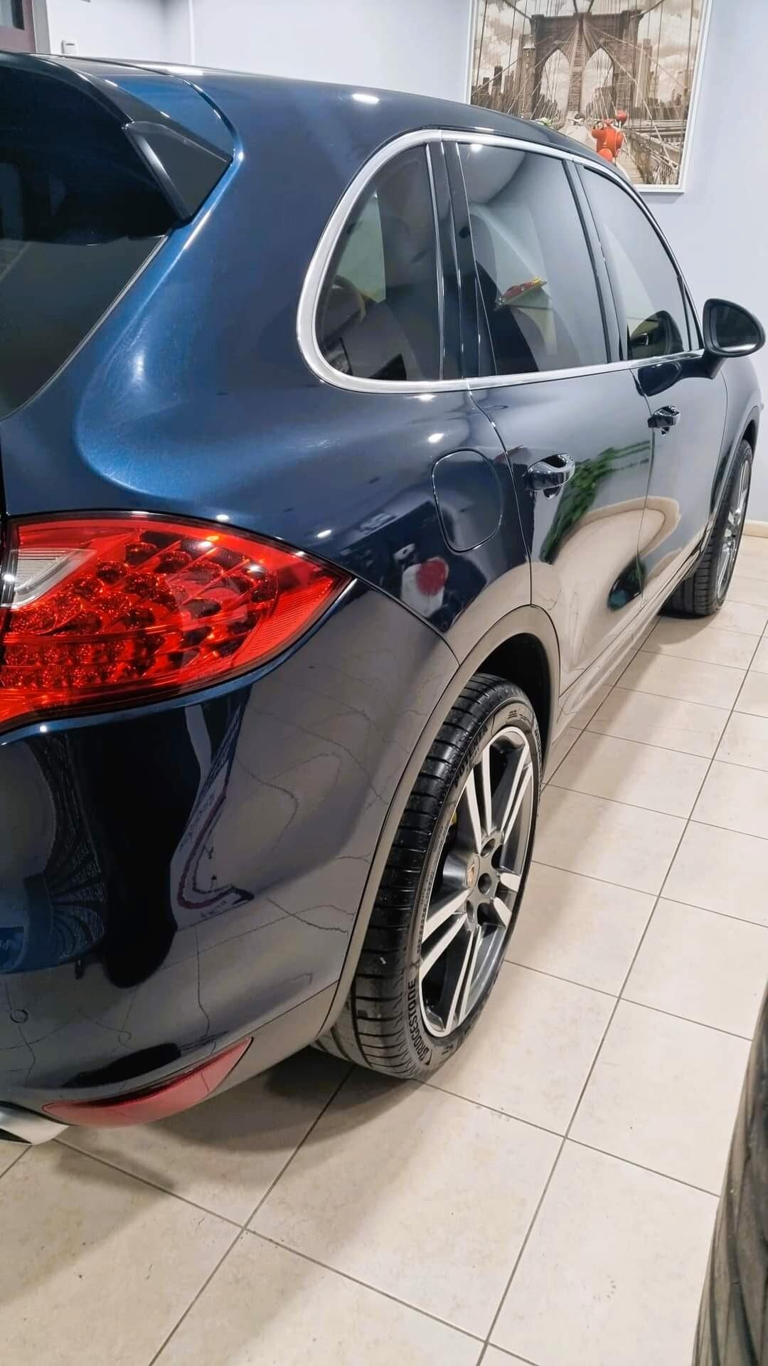 Porsche Cayenne 3.0 245cv