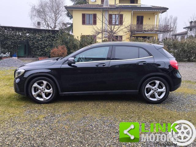 MERCEDES-BENZ GLA 180 Sport