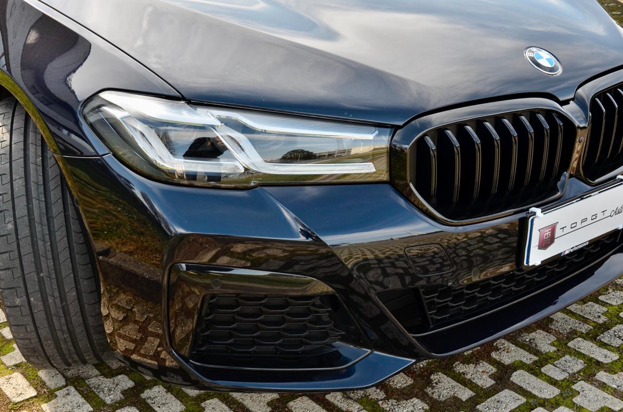 BMW 530e PHEV PLUG IN XDRIVE MSPORT 292cv AUTO, GARANZIA UFF BMW, SERVICE UFF BMW, UFF ITALIANA, CARBON SCHWARZ, EURO 6D, TETTO, PELLE, RETROCAMERA 360°, PERMUTE