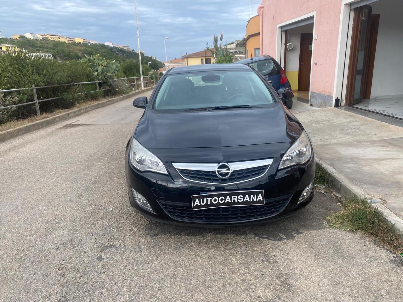 OPEL ASTRA 1.7 CDTI MOLTO BELLA CONDIZIONI DA VETRINA