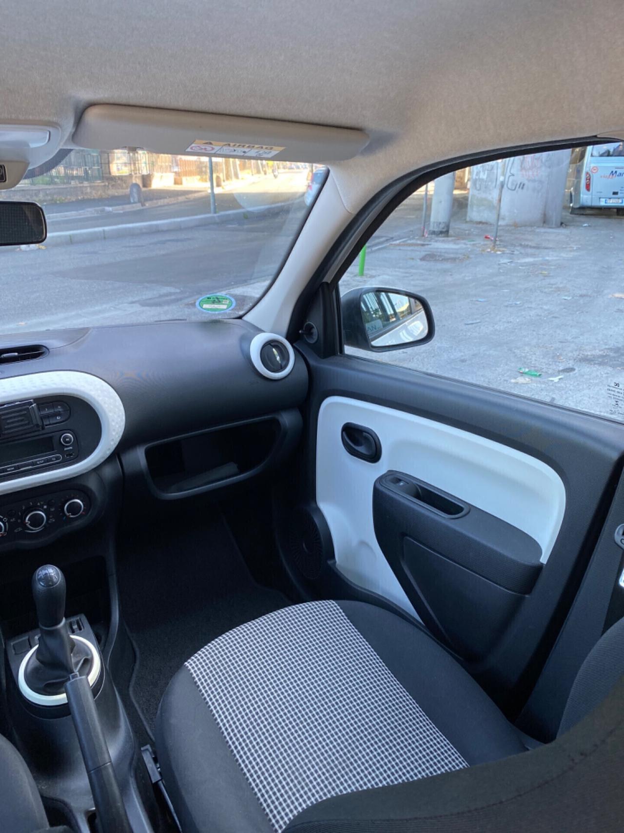 Renault Twingo 1.0 Sce 2015