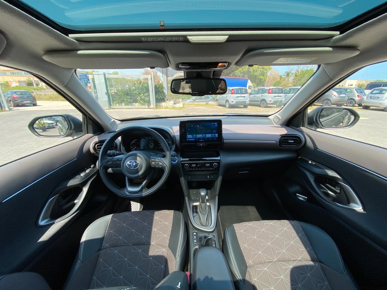 Toyota Yaris Cross 1.5h Lounge fwd 116cv e-cvt