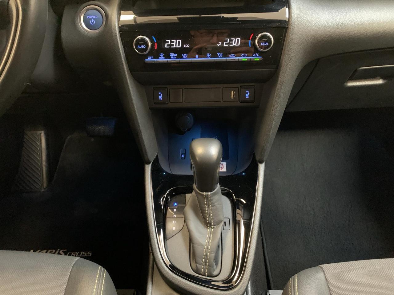 Toyota Yaris Cross 1.5h Adventure awd-i 116cv e-c