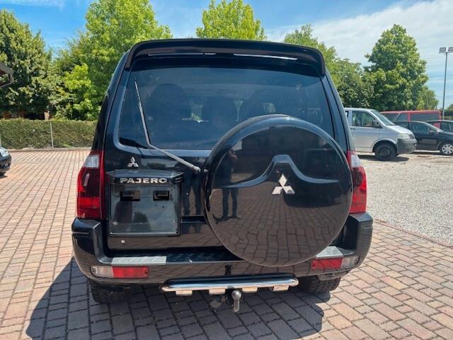 Mitsubishi Pajero 3.2 DI-D 16V 3p. Intense