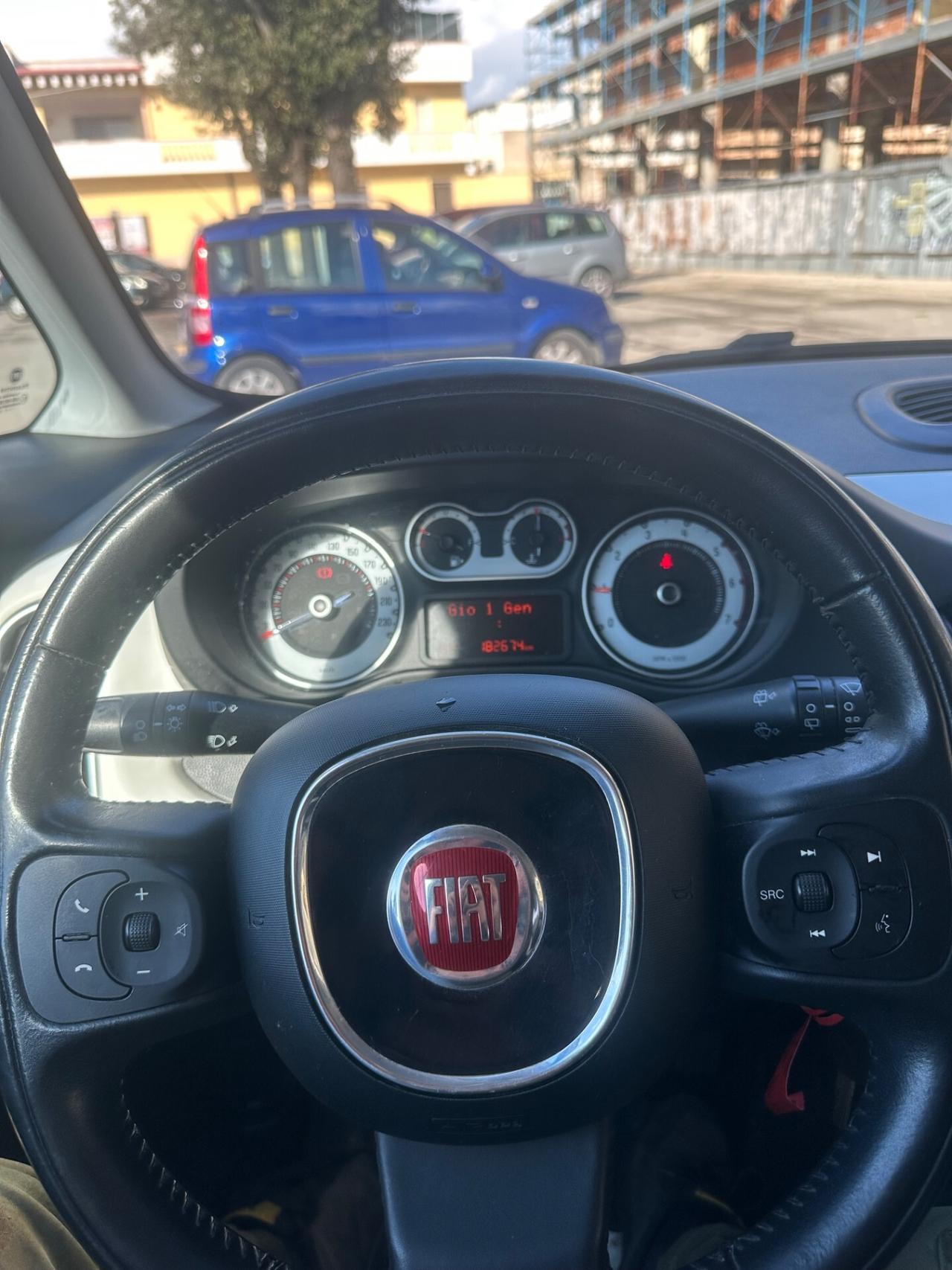 Fiat 500L 1.3 Multijet 95 CV living ( 5/7 POSTI )