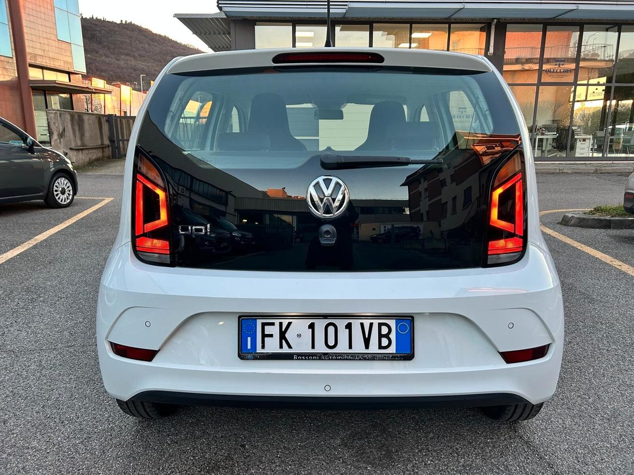 Volkswagen up! 1.0 5p. 60CV move up! *OK NEOPATENTATI*