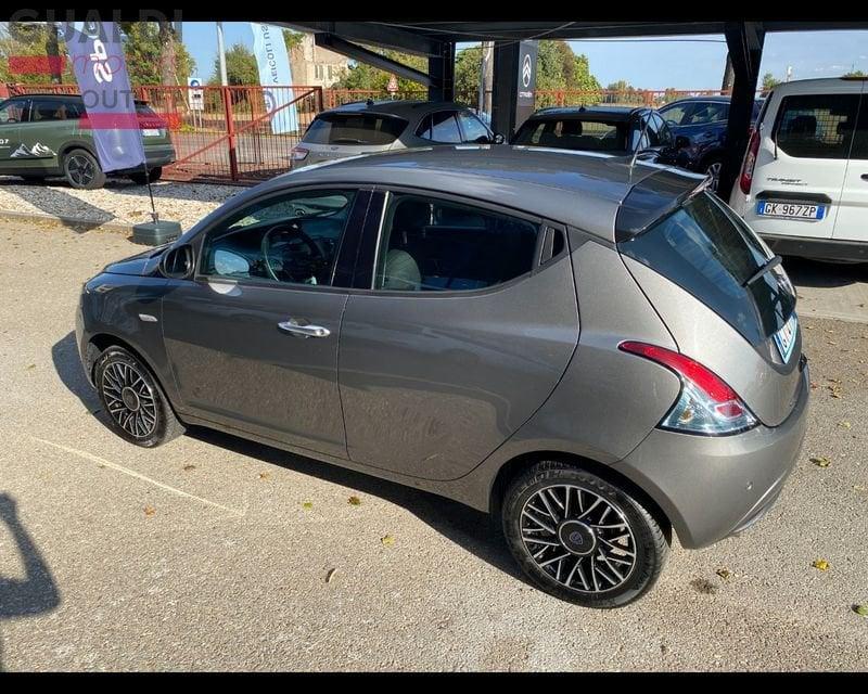 Lancia Ypsilon III 1.0 firefly hybrid Platino s&s 70cv