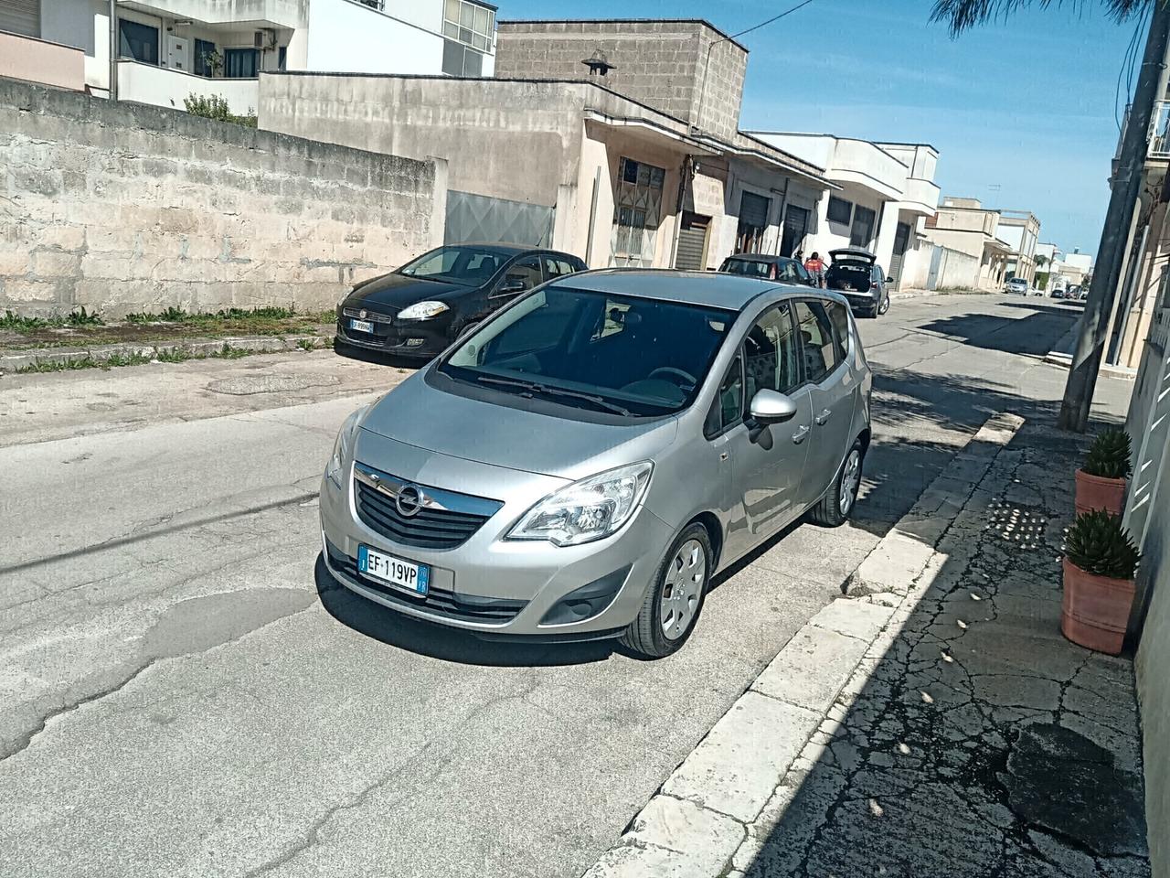 Opel Meriva 1.4 benzina