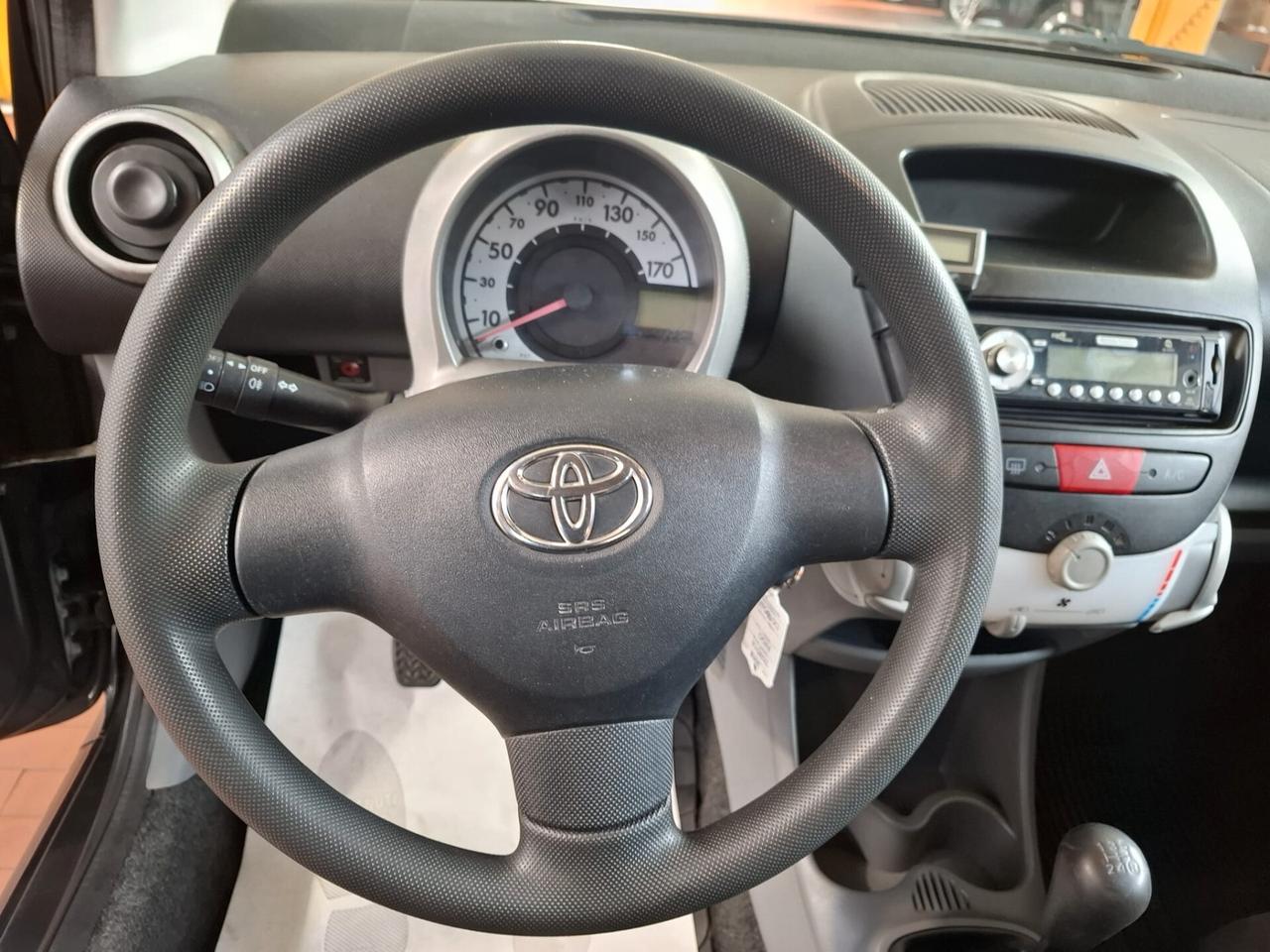 Toyota Aygo 1.0 12V VVT-i 5 porte Now