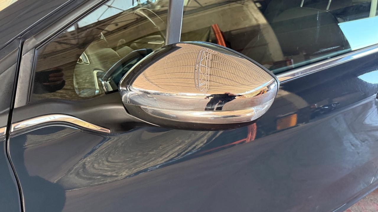 Peugeot 208 Turbo 110 EAT6 GT Line