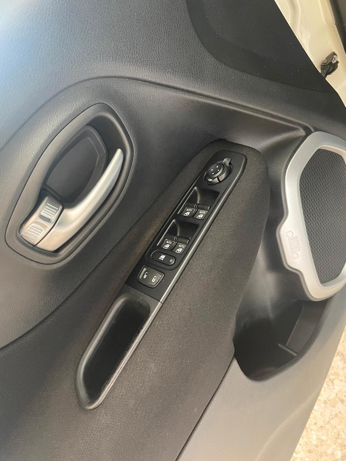 Jeep Renegade 1.6 Mjt 120 CV Longitude