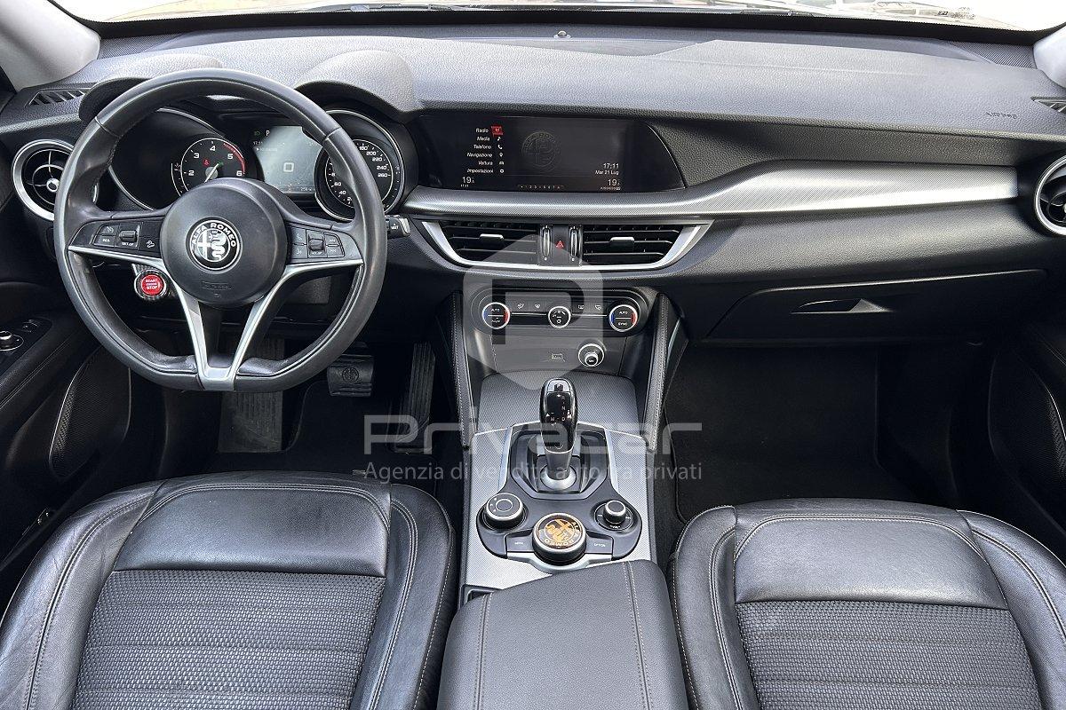 ALFA ROMEO Stelvio 2.2 Turbodiesel 180 CV AT8 RWD Executive
