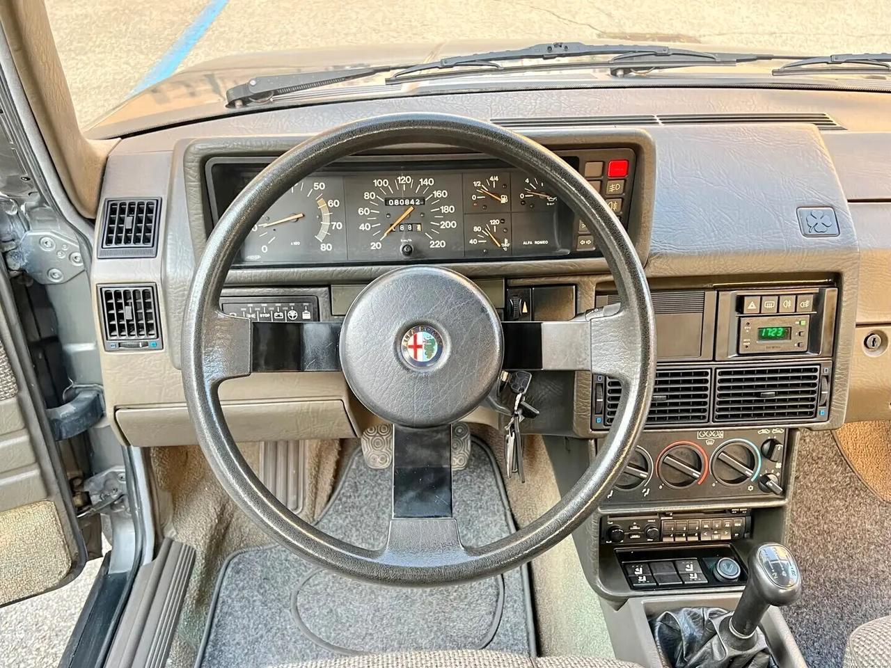 Alfa Romeo 90 2.0 Iniezione